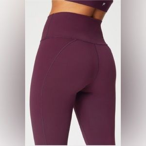 Fabletics Define Powerhold High Waisted 7/8 Legging: Size Small